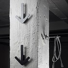 Arrow hanger - gr� knag