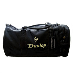 L�kker retro sportstaske fra Dunlop. Gammeldags tasker er et hit, nu er l�der sportstasker ogs� p� vej.