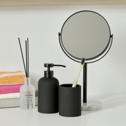 Makeup spejl på fod sort - hvid marmor