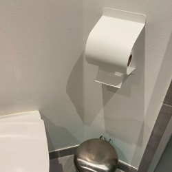 Toiletrulleholder med tape til væg - hvid metal