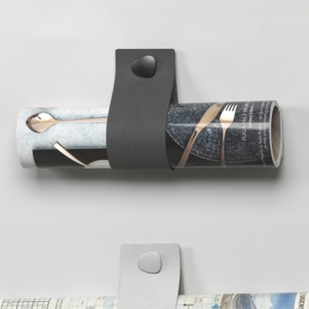 Wall Sling i sort lder - magasinholder